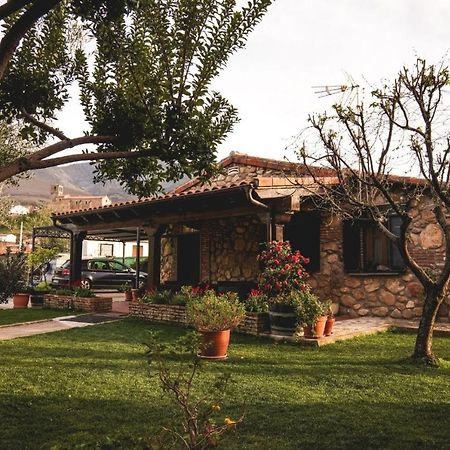 Apartamentos Rurales Fuente Chiquita Hervas Bagian luar foto