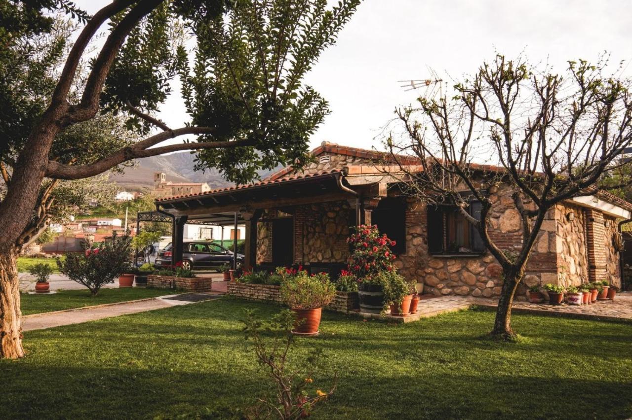 Apartamentos Rurales Fuente Chiquita Hervas Bagian luar foto
